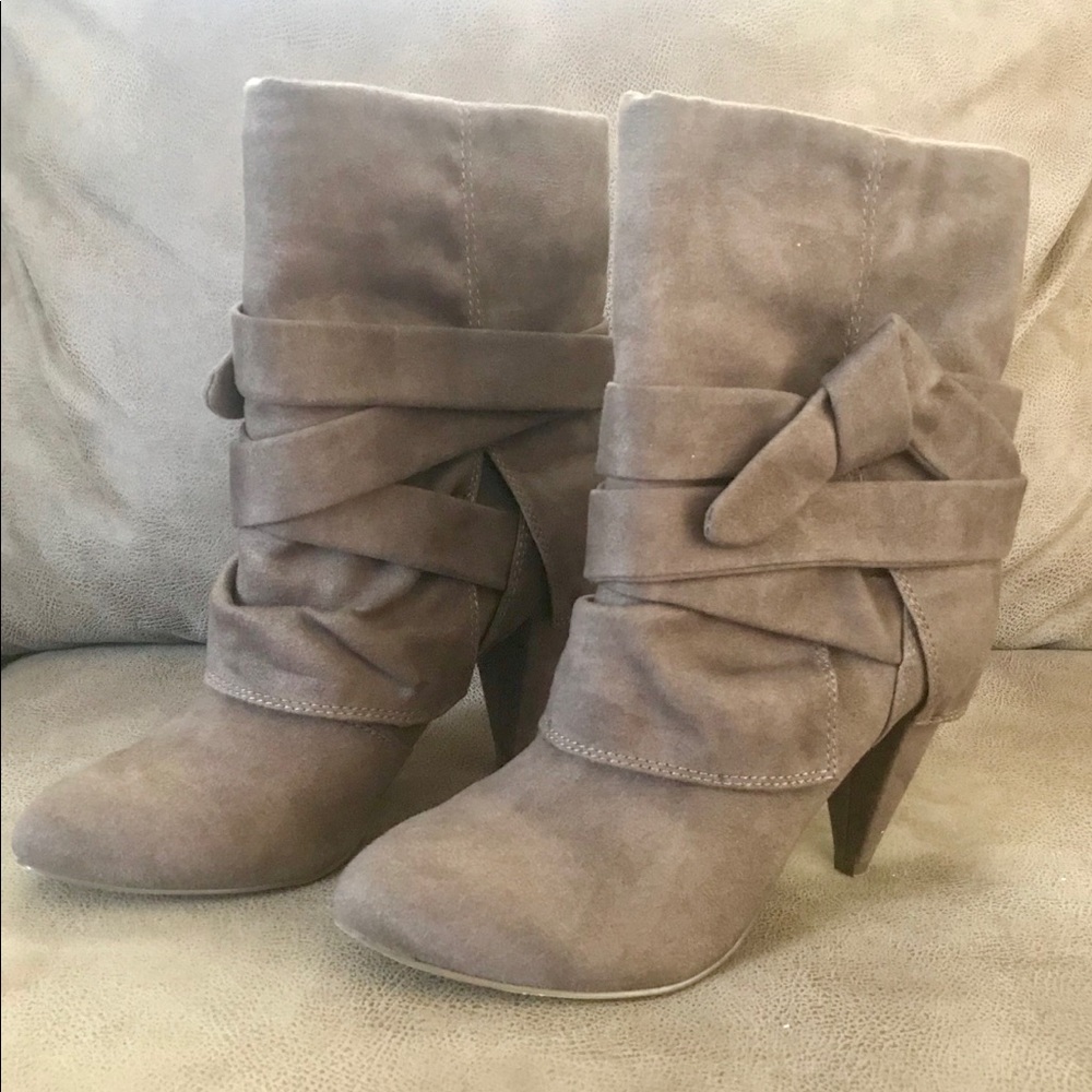 SPRING ankle boots- only worn a few times